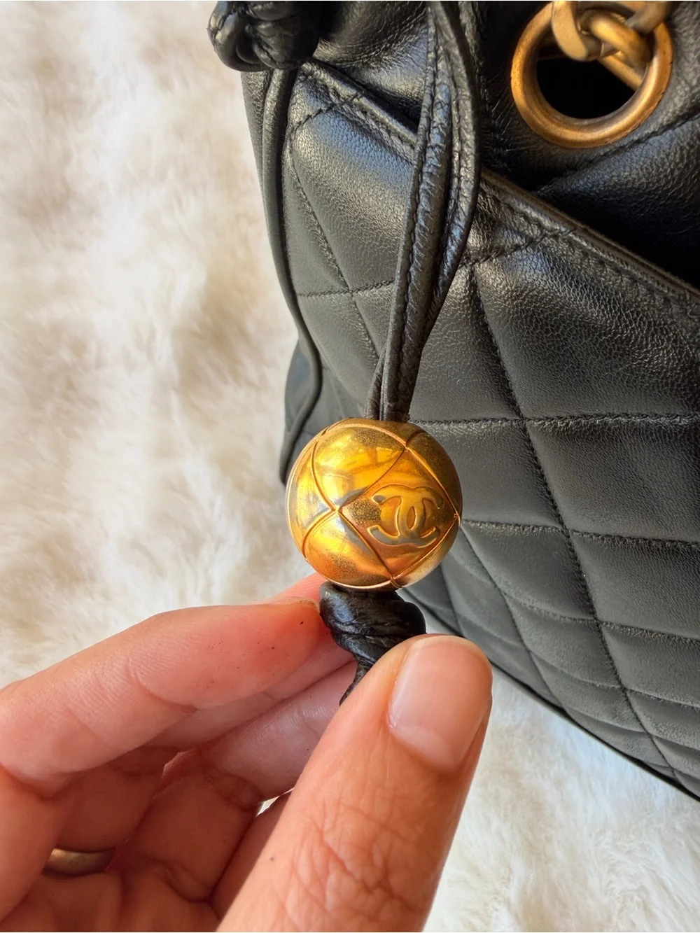 Authentic Vintage CHANEL Black Quilted Lambskin Shoulder Tote Gold Hardware Rare